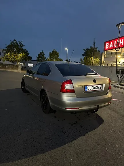 Skoda Octavia 2011 photo 5