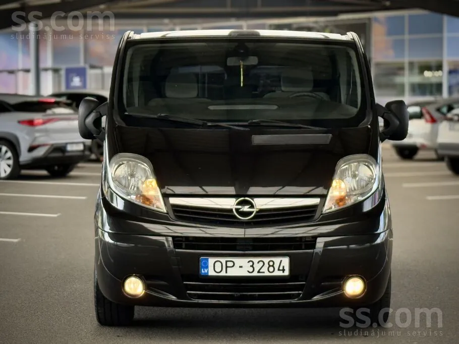 Opel Vivaro 2009 photo 4