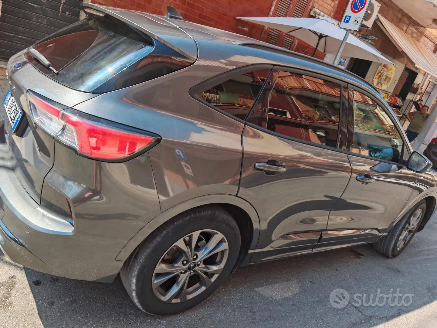 Ford Kuga 2022 photo 2