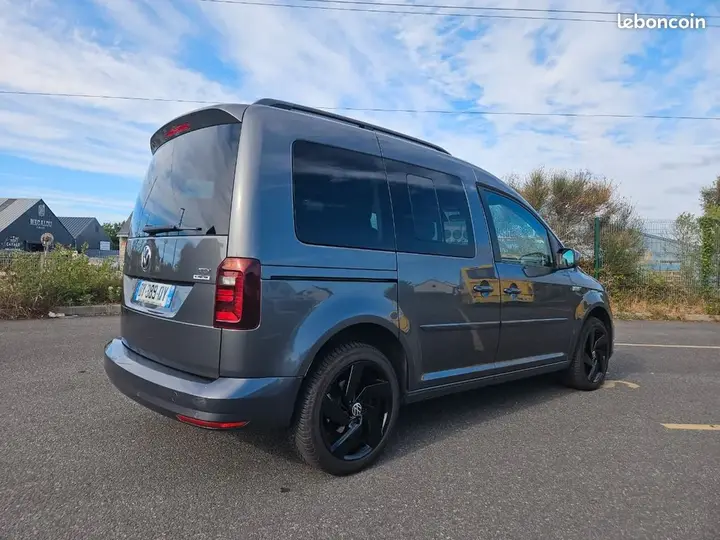 Volkswagen Caddy 2016 photo 2