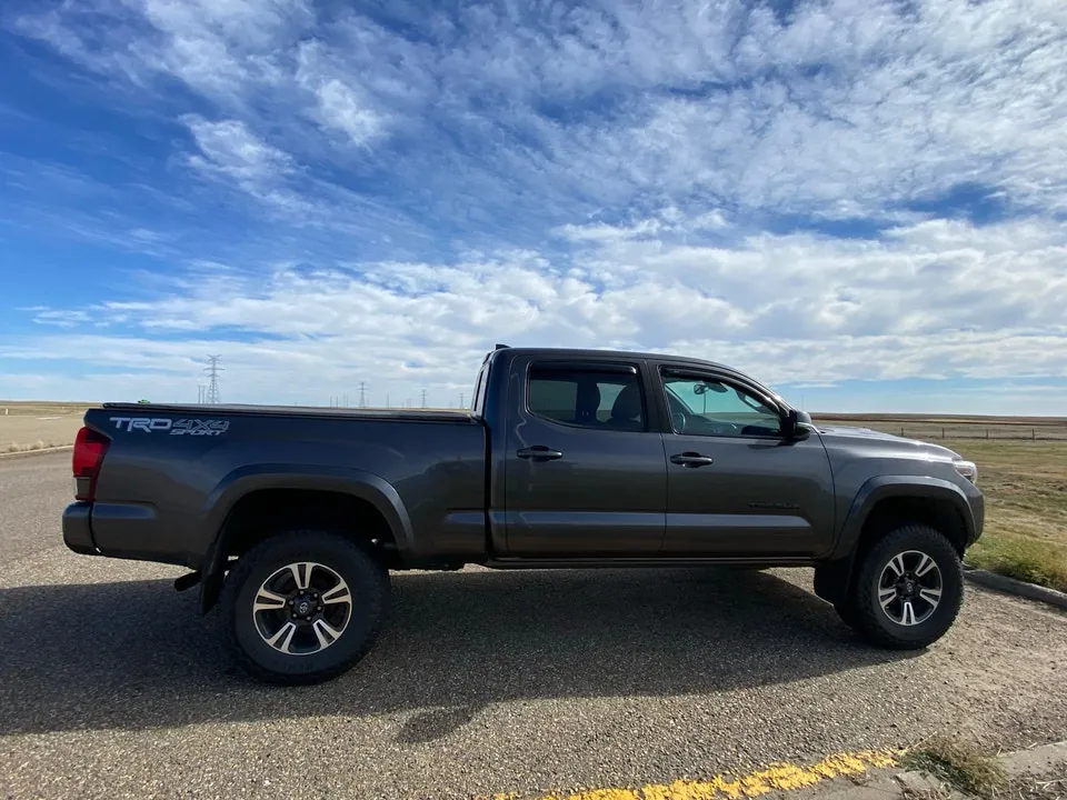Toyota Tacoma 2019 photo 2
