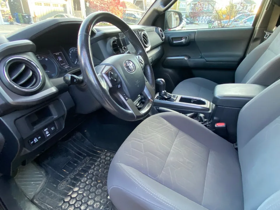 Toyota Tacoma 2019 photo 5