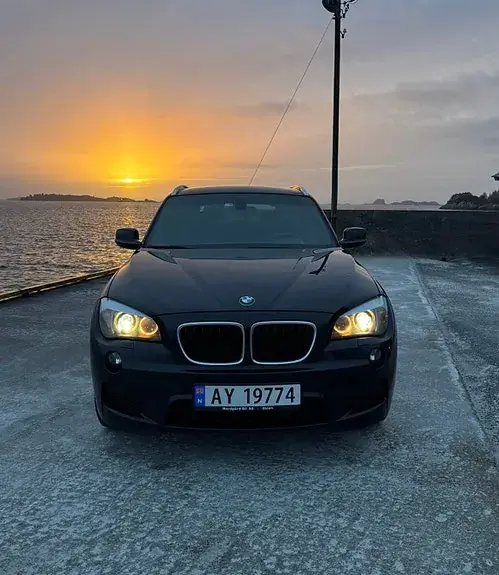 BMW X1 2012 photo 2