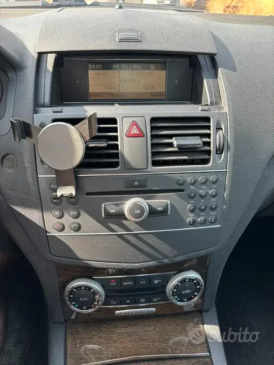 Mercedes-Benz C-Class 2010 photo 5