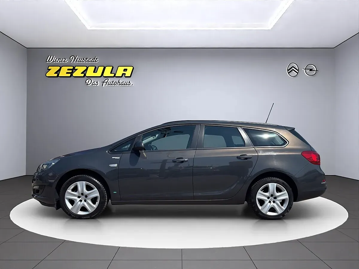 Opel Astra 2015 photo 2