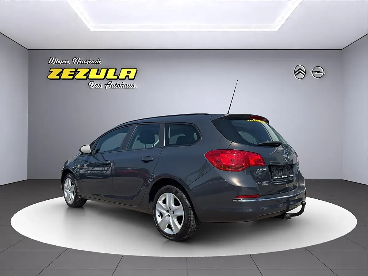 Opel Astra 2015 photo 3