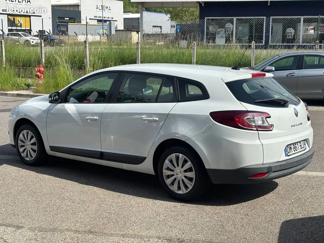 Renault Megane 2014 photo 4