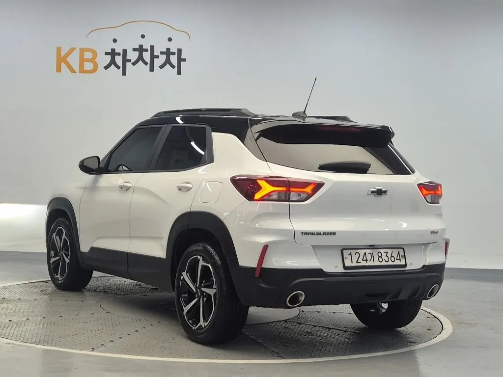 Chevrolet Trailblazer 2021 photo 2