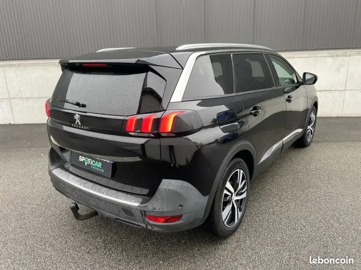 Peugeot 5008 2019 photo 4
