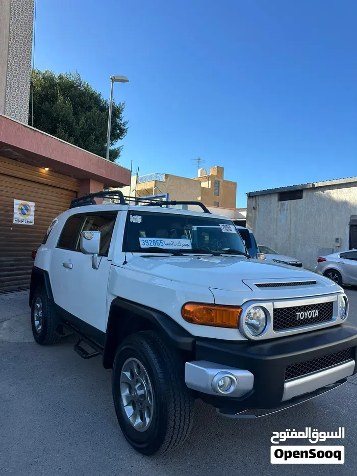 Toyota Fj 2014 photo 3