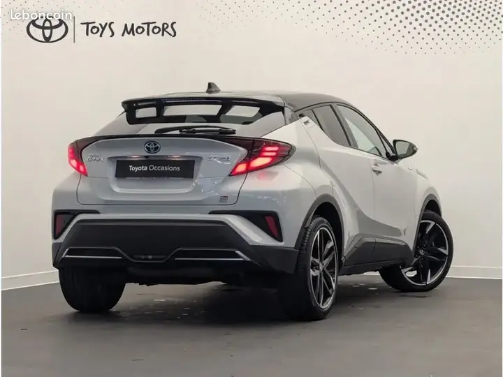 Toyota C-Hr 2021 photo 2
