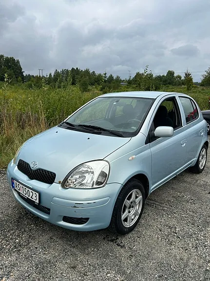 Toyota Yaris 2004 photo 4