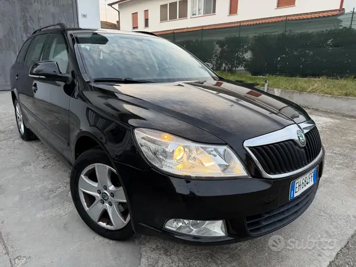 Skoda Octavia 2012 photo 3