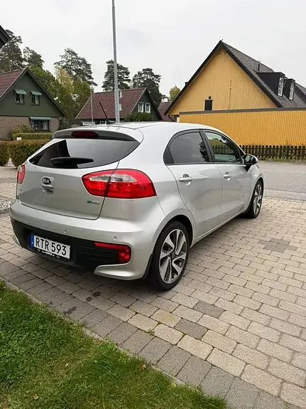Kia Rio 2016 photo 5