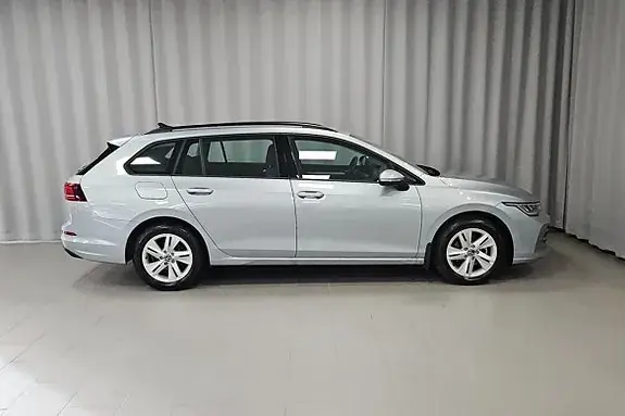 Volkswagen Golf I 2026 photo 4