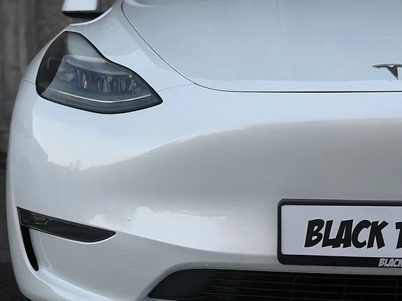 Tesla Model Y 2023 photo 3