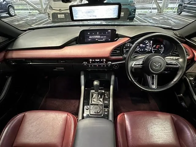 Mazda 3 2019 photo 2