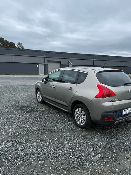 Peugeot 3008 2009 photo 5