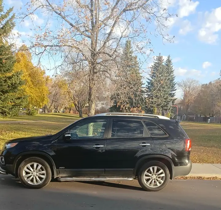Kia Sorento 2011 photo 4