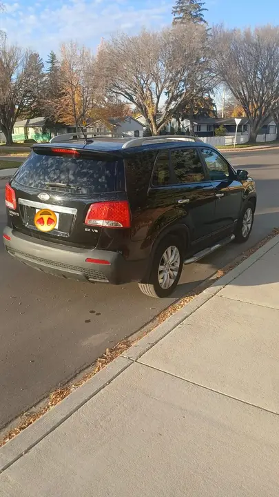 Kia Sorento 2011 photo 3