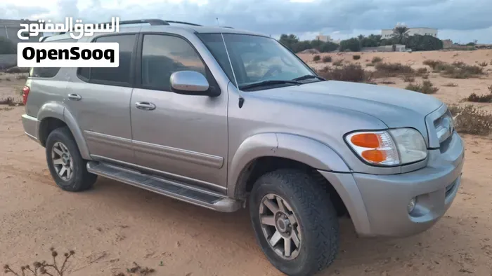 Toyota Sequoia 2002 photo 2