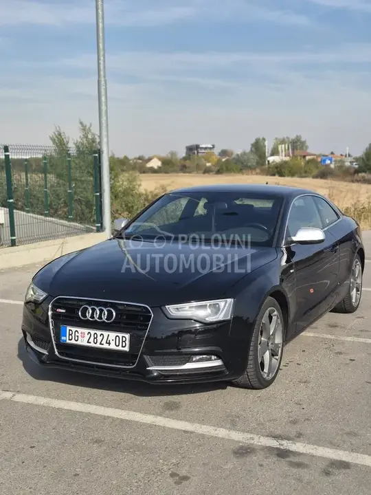 Audi A5 2012 photo 4