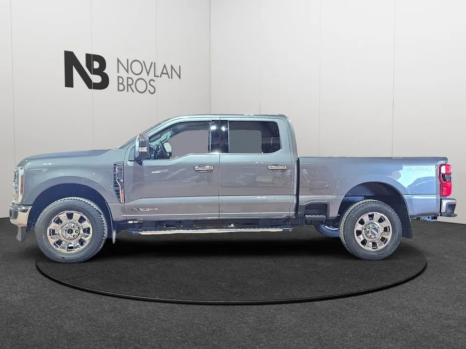 Ford F-350 Super Duty 2026 photo 2