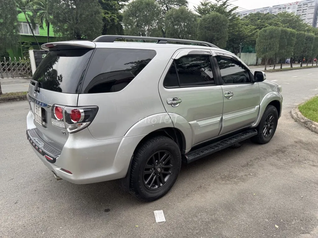 Toyota Fortuner 2015 photo 4