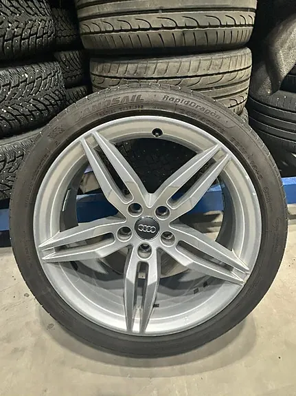 Audi A4 2009 photo 5