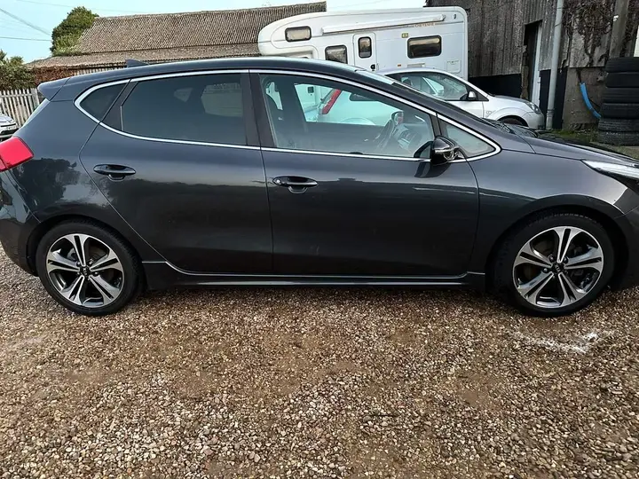 Kia Ceed 2018 photo 2