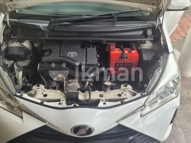 Toyota Vitz 2018 photo 4