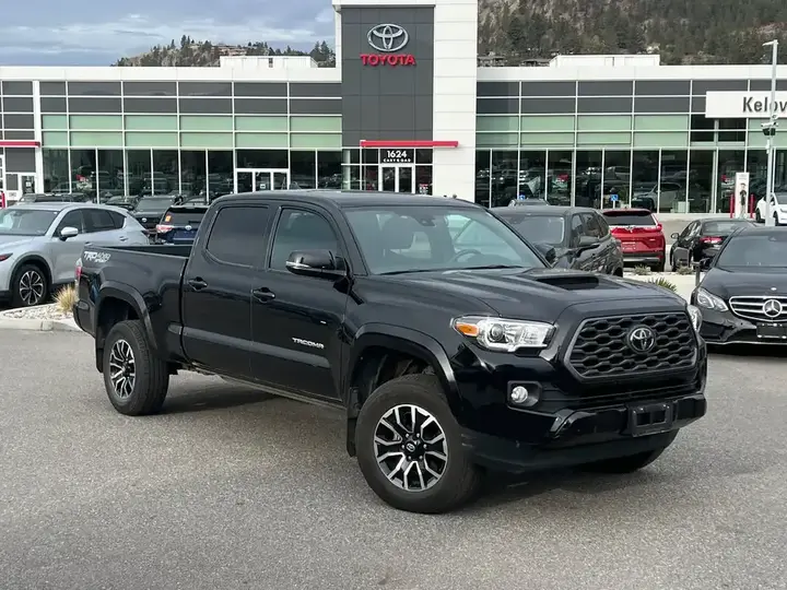 Toyota Tacoma 2021 photo 2