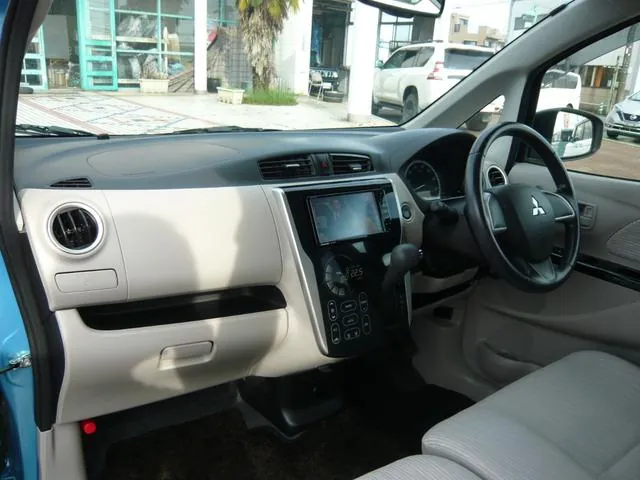 Mitsubishi Ek Wagon 2013 photo 3