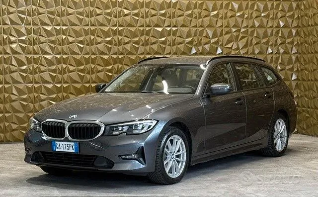 BMW 3 Series 2020 photo 3