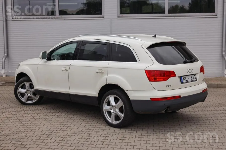 Audi Q7 2007 photo 4