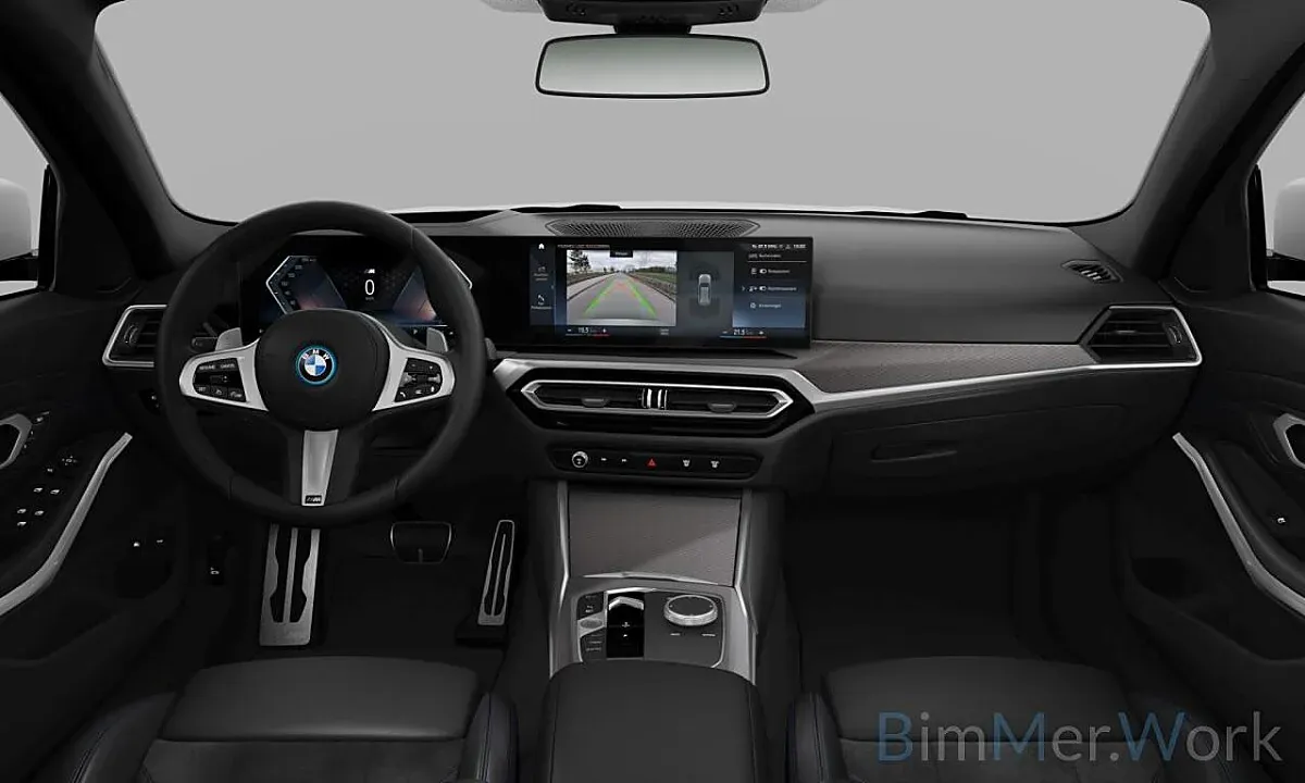 BMW 3 Series 2023 photo 2