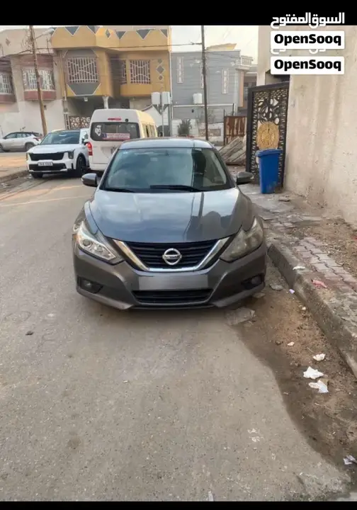 Nissan Altima