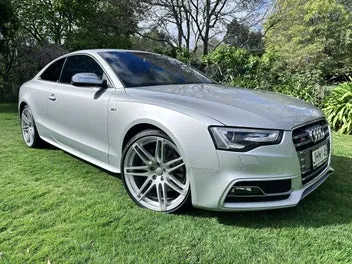 Audi S5 2014 photo 2