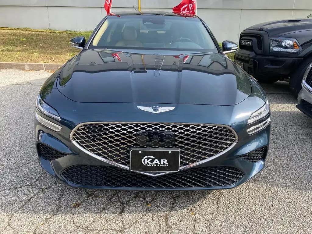 Genesis G70 2023 photo 2