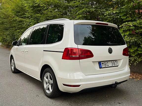 Volkswagen Sharan 2012 photo 2