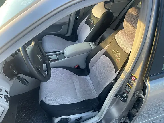 Mercedes-Benz C180 K 2006 photo 5