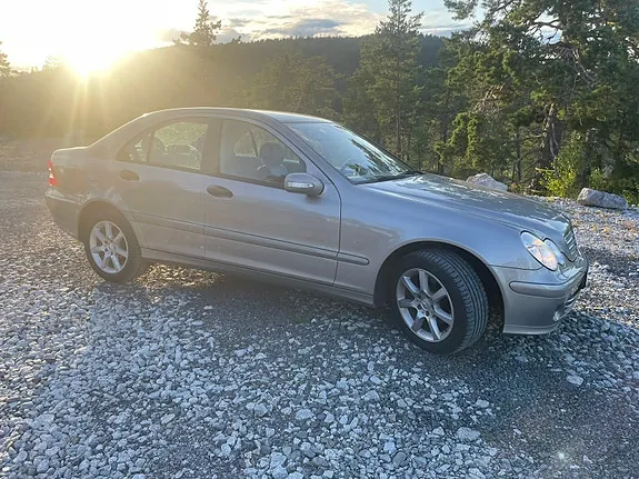 Mercedes-Benz C180 K 2006 photo 3