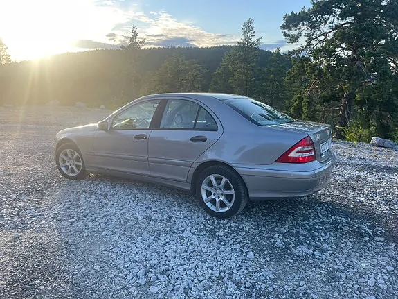Mercedes-Benz C180 K 2006 photo 4
