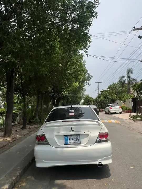 Mitsubishi Lancer