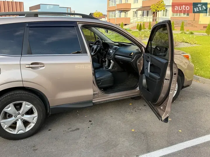 Subaru Forester 2013 photo 2