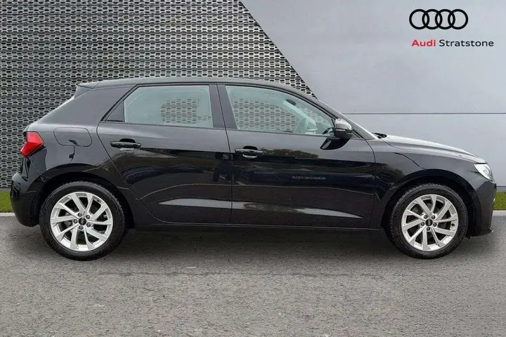 Audi A1 2023 photo 4
