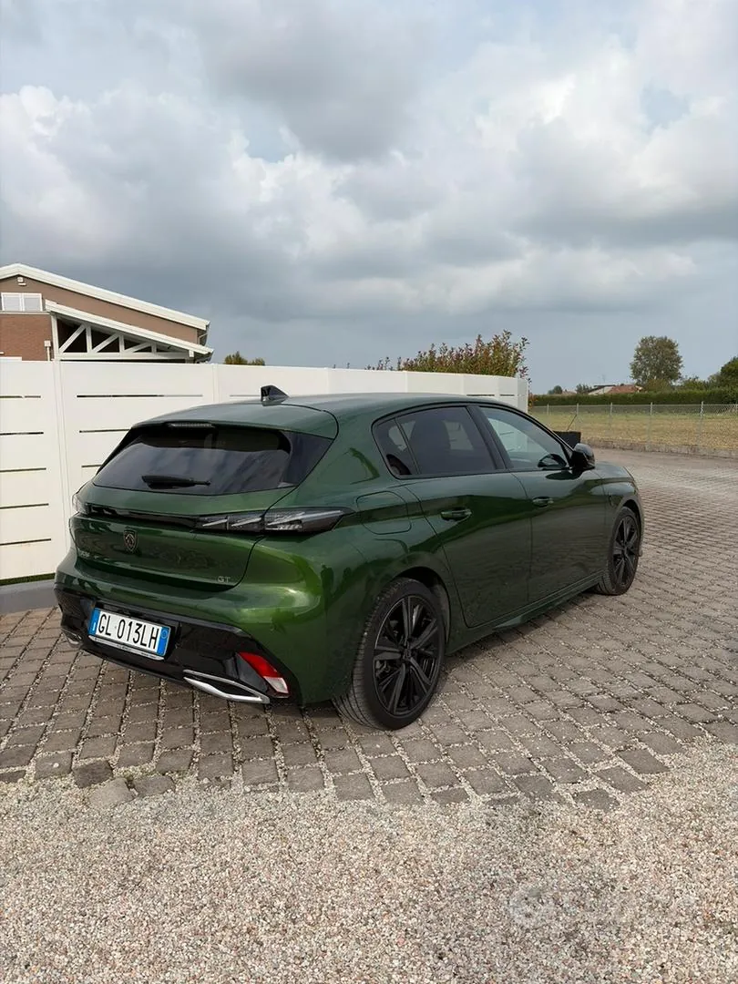 Peugeot 308 2022 photo 2