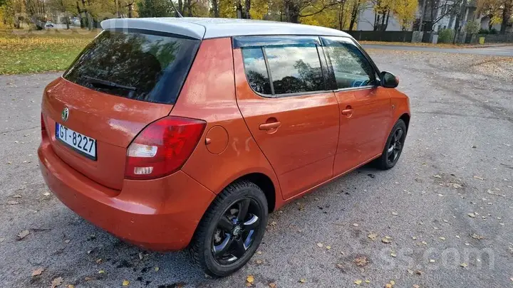 Skoda Fabia 2007 photo 3