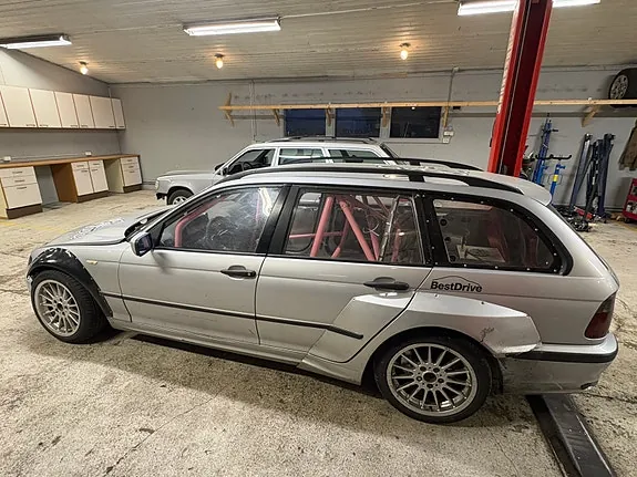 BMW 316I 2004 photo 2