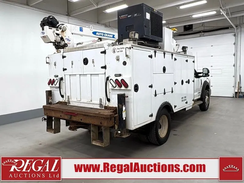 Ford F-550 2017 photo 3